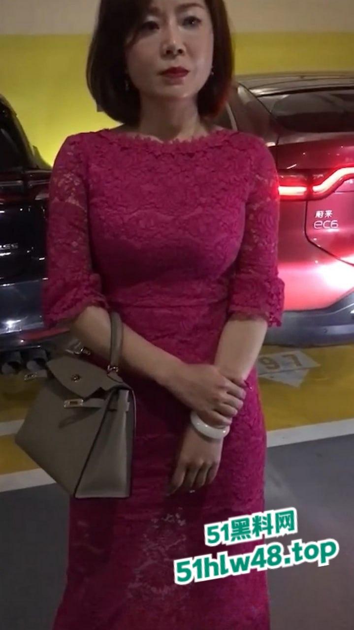 奔驰群友会绿帽男，公开老婆偷情记录，结婚15年骚鸡竟出轨多人，背着老公成为别人性奴。-4