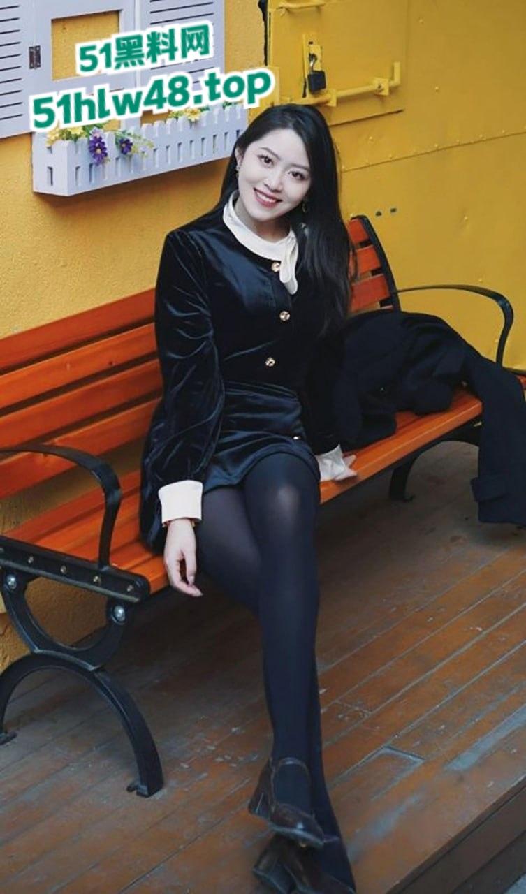 南京大学艺术学院，大三学姐【杨豆豆】成熟的气质女神，背地里约炮成瘾背着男友偷情被发现曝光。-5