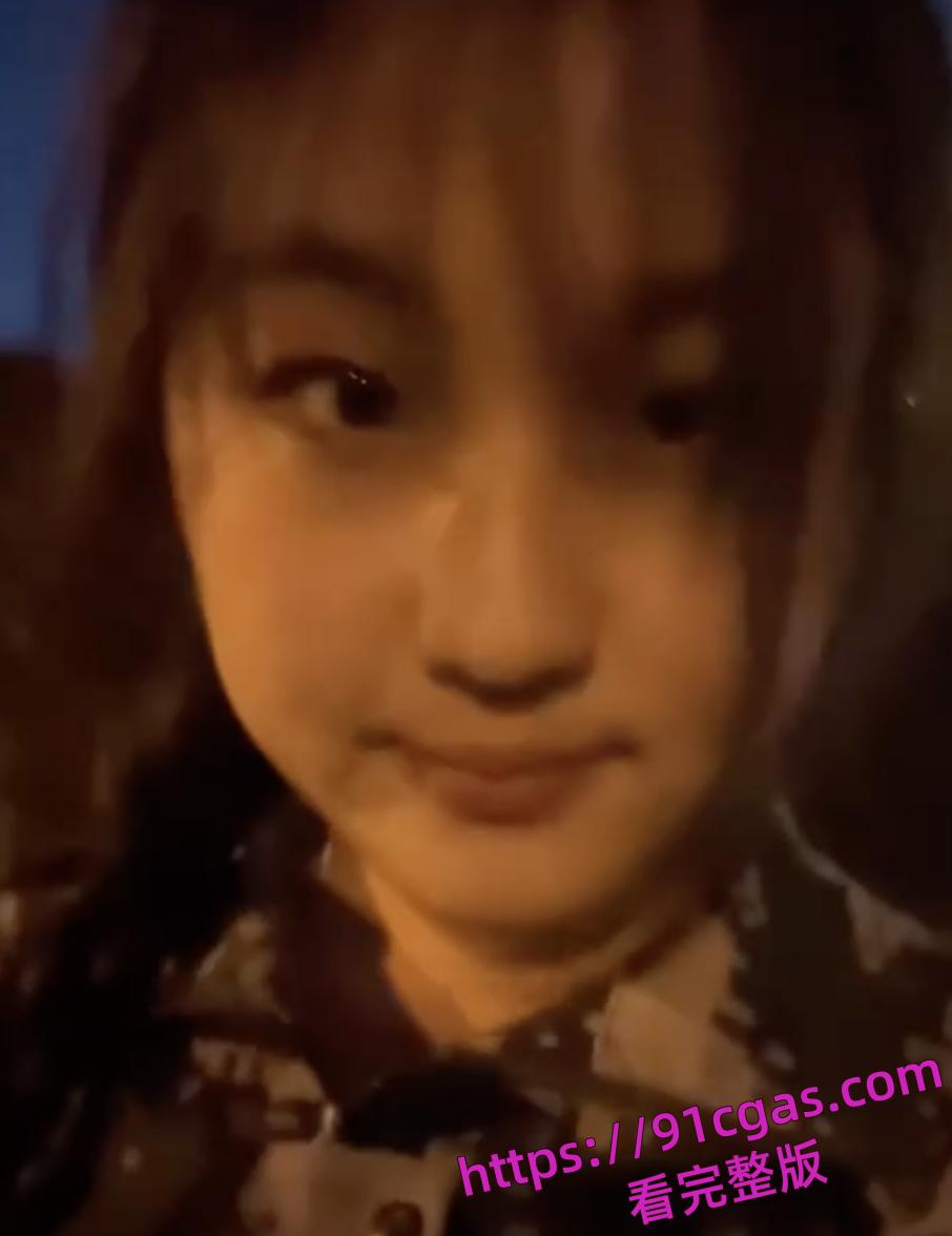 曹县小姨子和姐夫开视频聊骚，被姐姐逮到了。读大一的大学生。-2