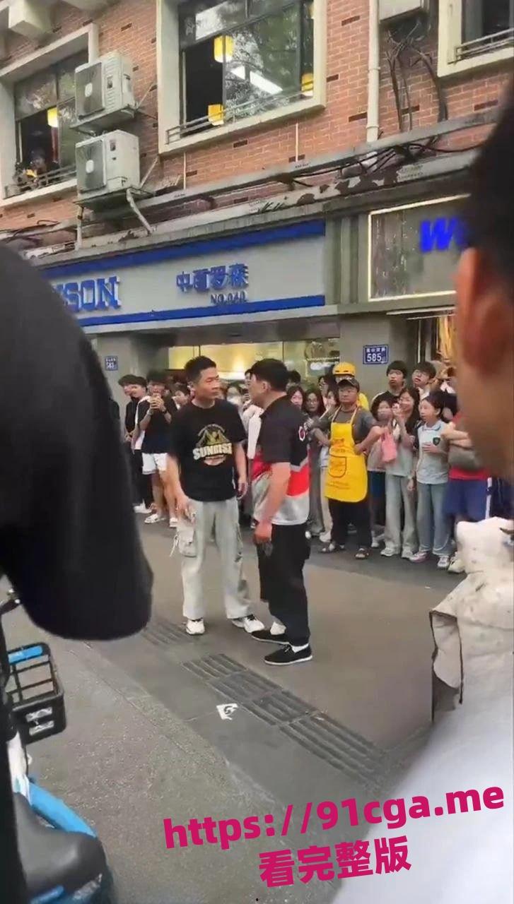 长沙顺丰纯爱战士！街头偶遇女友出轨-5