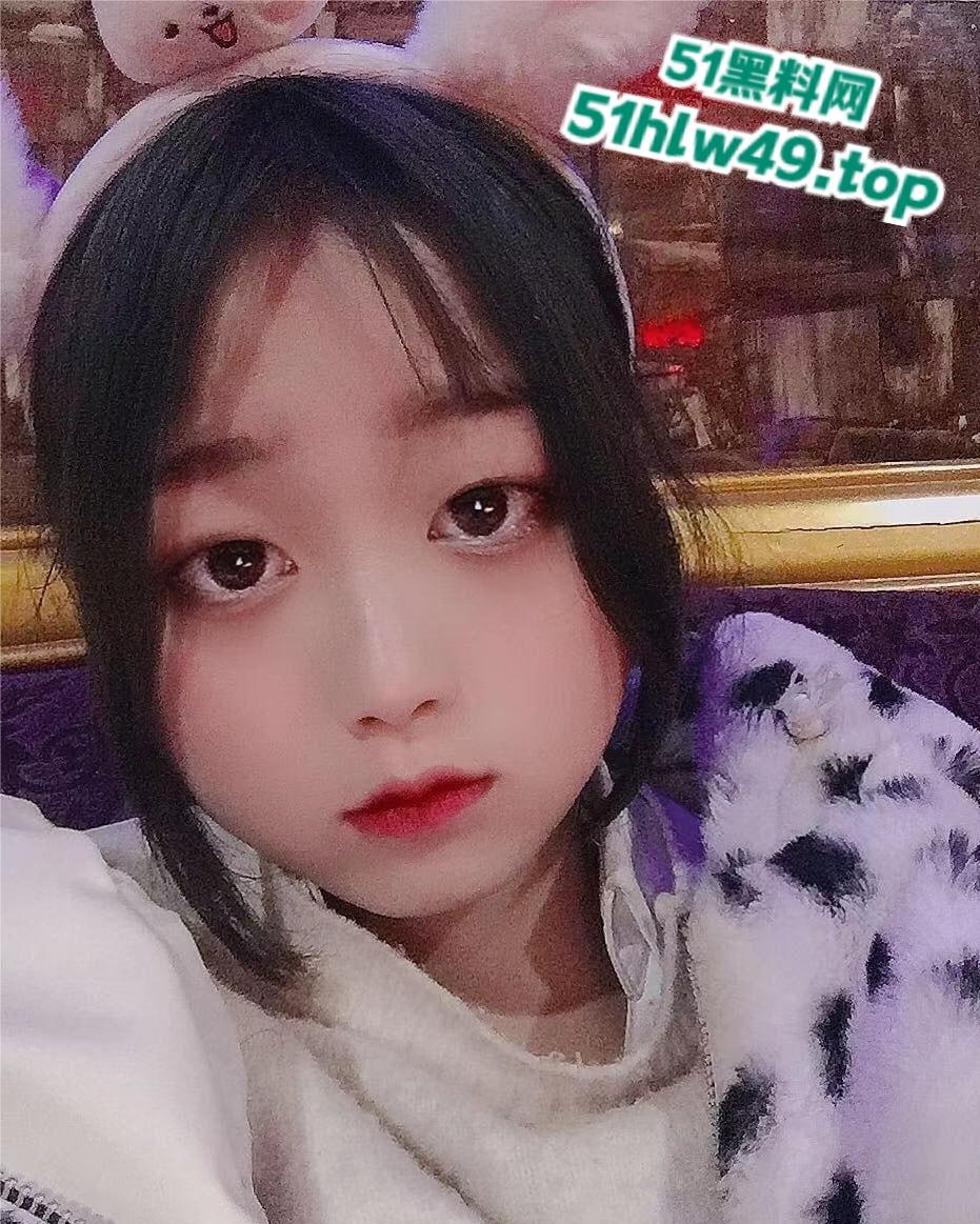 重庆纹身妹【莫盈】裸贷3000元，口叼内裤自慰视频曝光，满身皮肤病看着太惊悚。-3