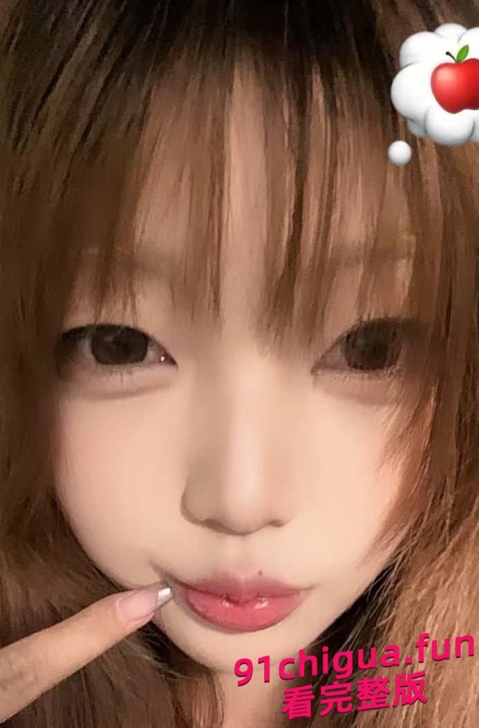 广西科技大学反差学生 陈曦 与男友性爱视频，骚货喜欢被后入！-4