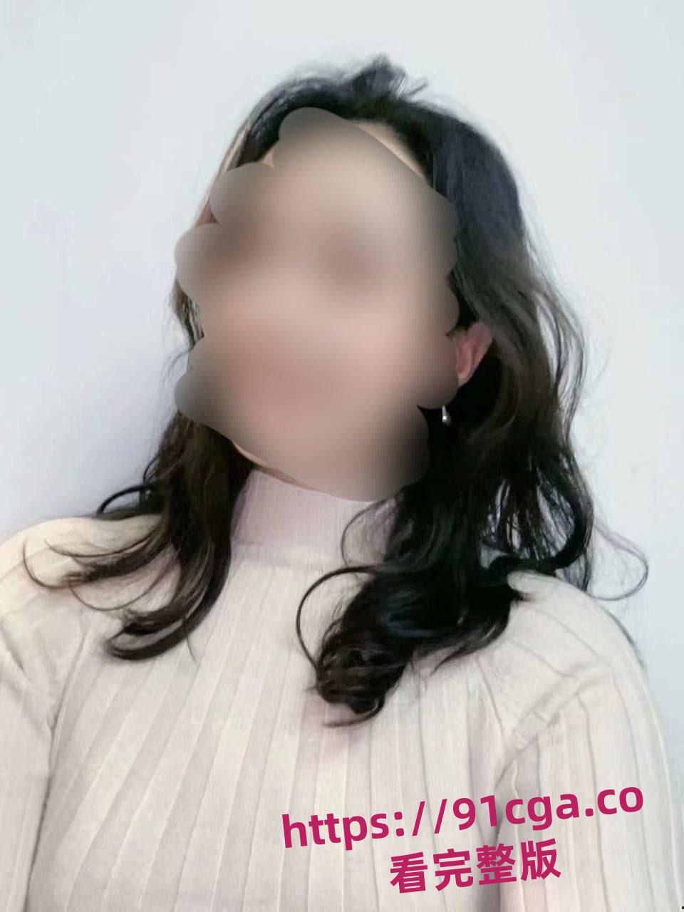 曾经画室老师在集训时一直献殷勤，后来毕业时带去酒吧才成功套路到酒店！-1