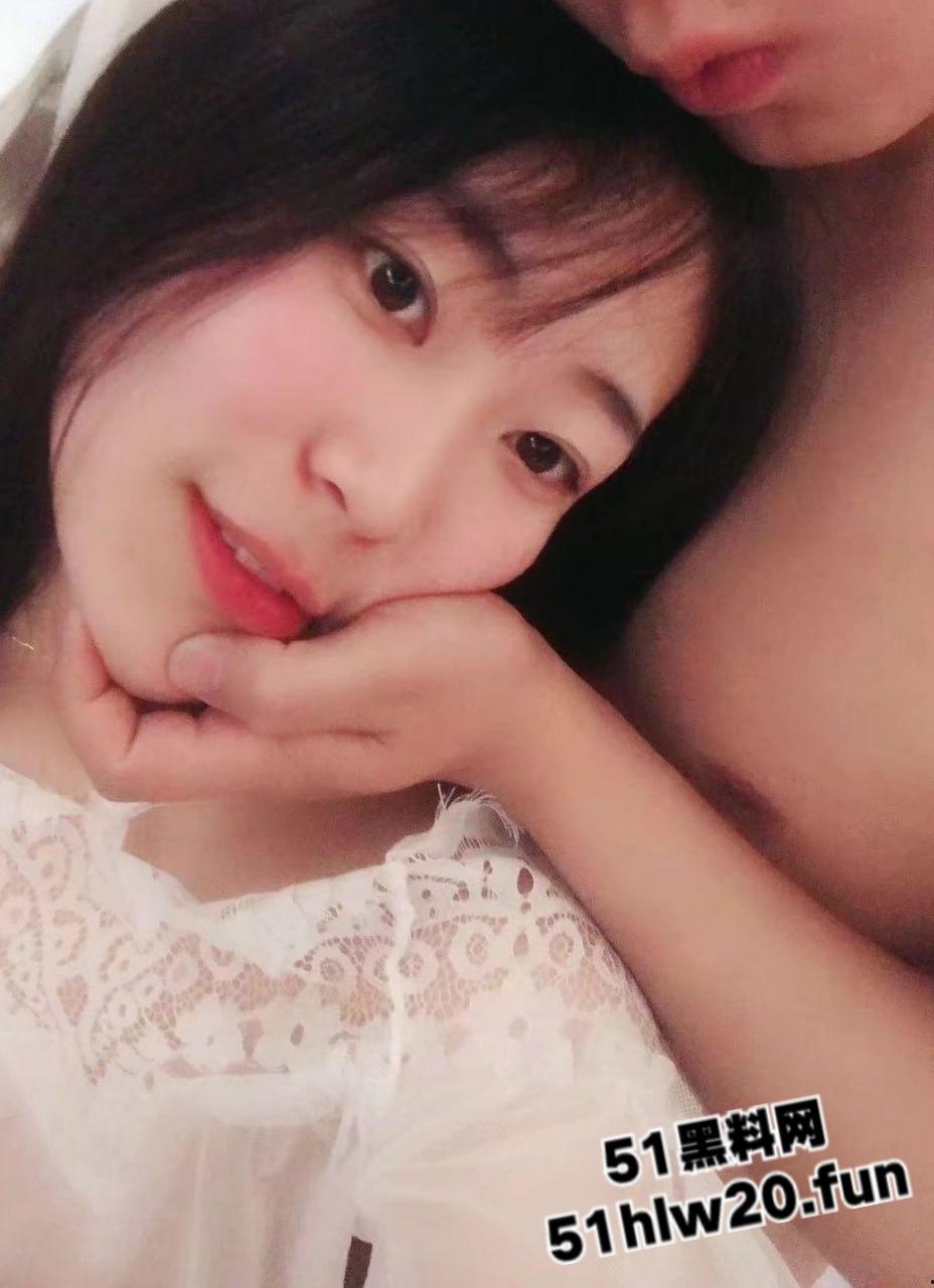 网盘泄密资源，辽宁大连新婚少妇【白诗怡】私密照片视频全泄露，照片精彩视频内容超劲爆。-5