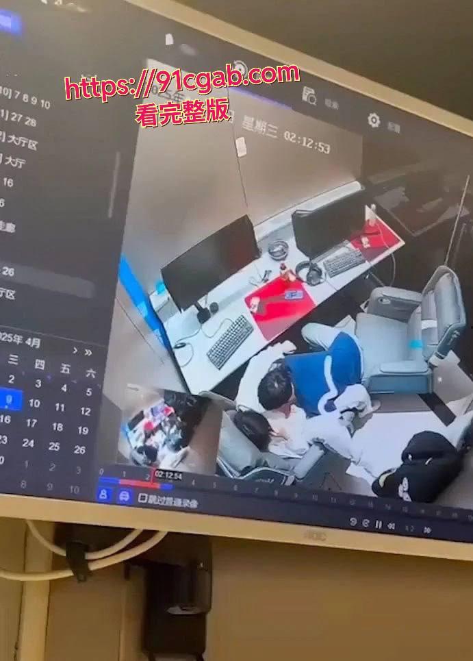 河北武安饥渴小情侣 包厢内沉浸式造人运动被监控拍下全过程 ！ #河北武安包厢事件-6