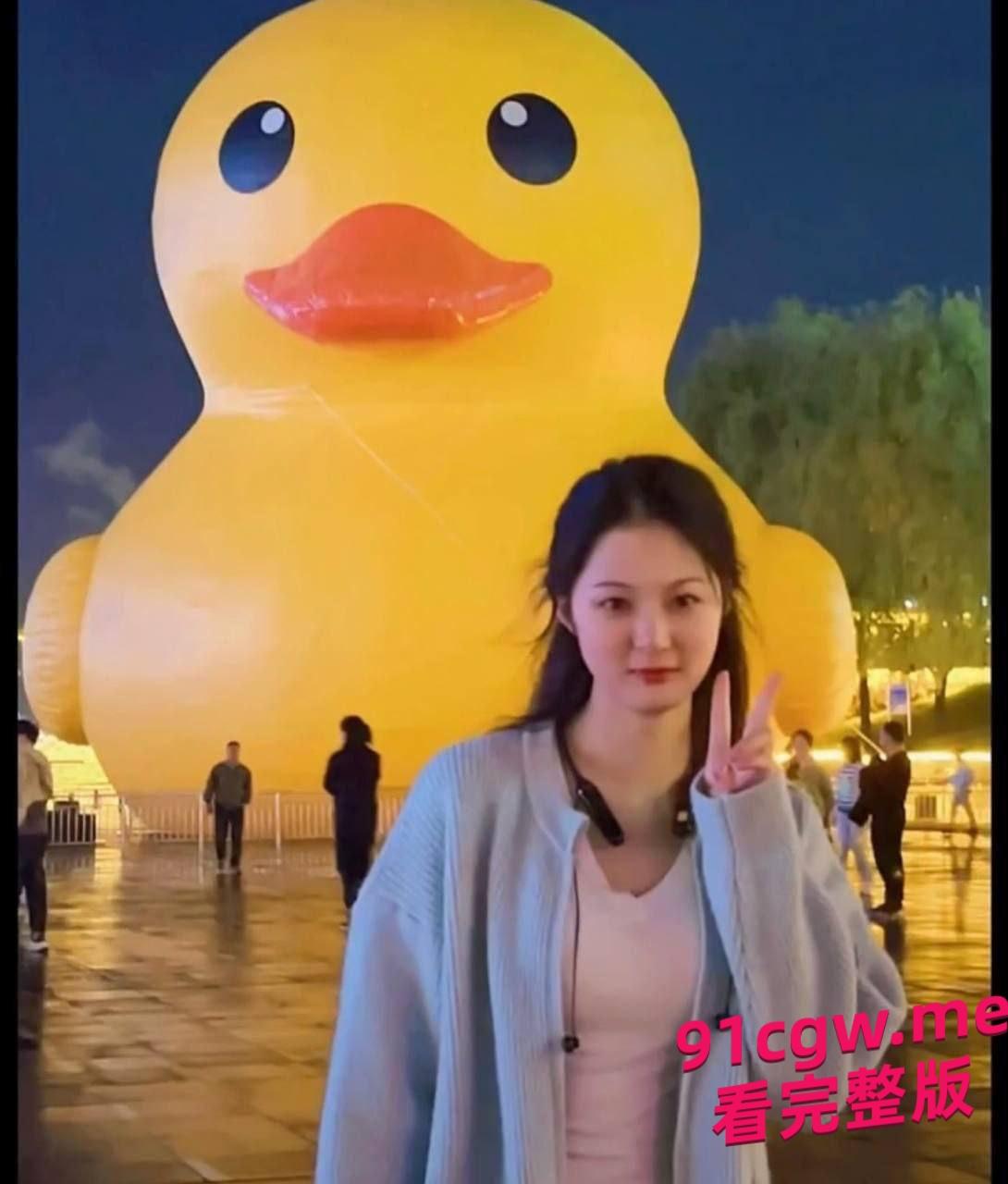 西南医科大学05年的学生妹手机拿去维修，约炮的照片和视频都被发出。#西南医科大学#学生妹#手机维修泄密-3