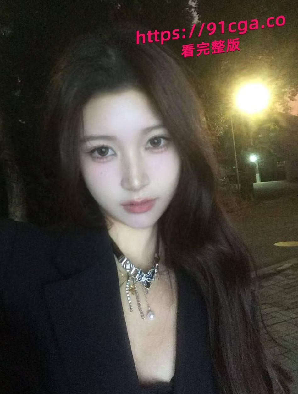 四川成都 成都理工大学大二学生母狗 高颜值极品御姐身材辣妹-2