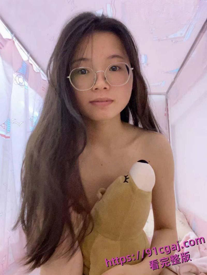 南京财经大学钟伟婷背着男友出轨富二代 被多次内射还为其打胎 露脸口交反差至极！-3