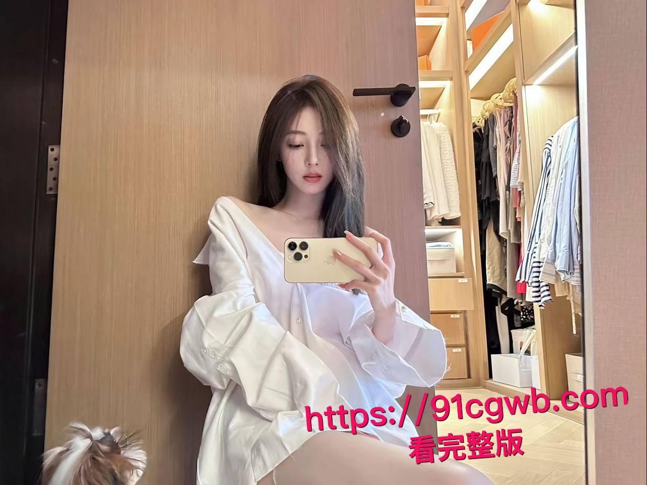 独家爆料！珠海斗门区李嘉颖反差婊属性全开，男友家中激情口交操逼内射，高潮淫叫浪到骨子里！-11