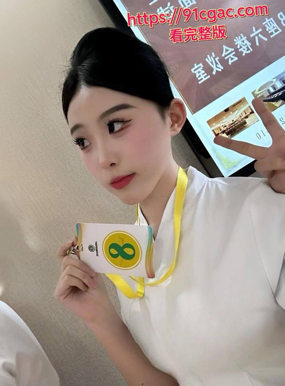 广州民航学院校花贾明爽不雅视频流出，高冷女神私密调教玩法曝光，尺度惊人！-3