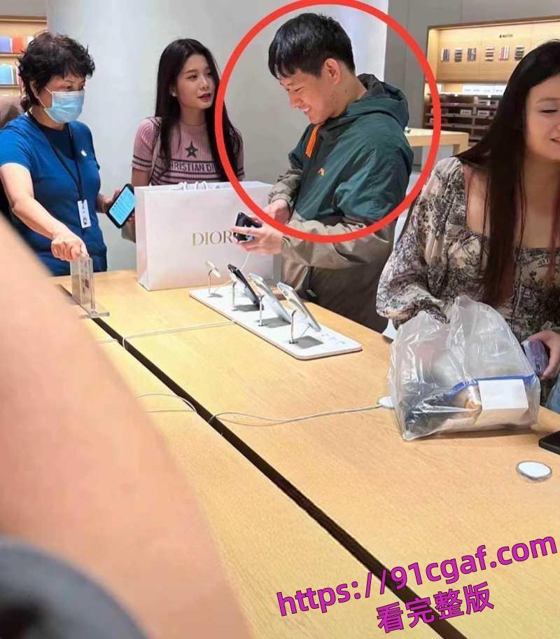 抖音百万网红【海苔咪】爆出其男友出轨嫖娼并晒出视频。居然是个嫖娼达人-1