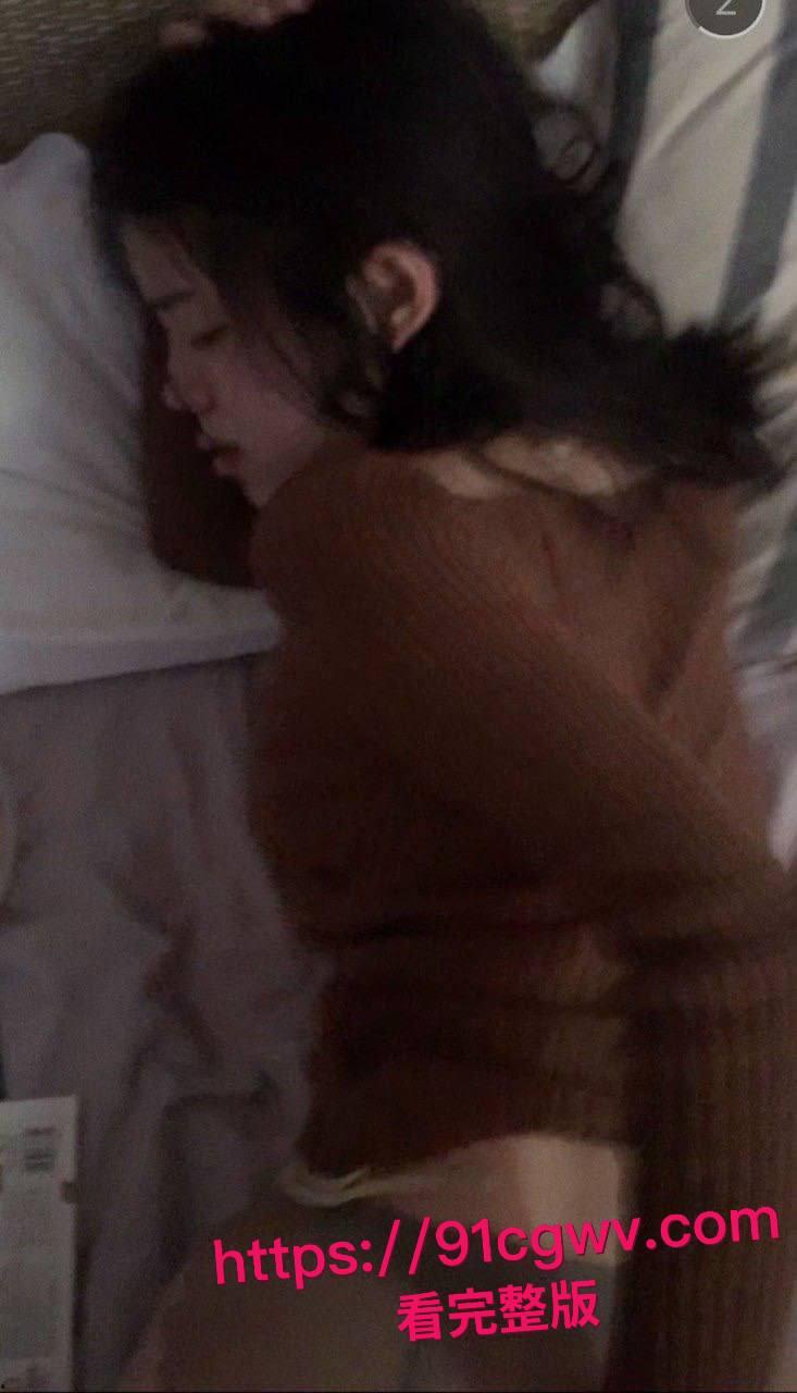 长青大学软萌校花唐梦瑶私密调教片流出！图书馆乖乖女跪舔黄毛大鸡巴后入猛干骚逼射满翘屁股精华-4