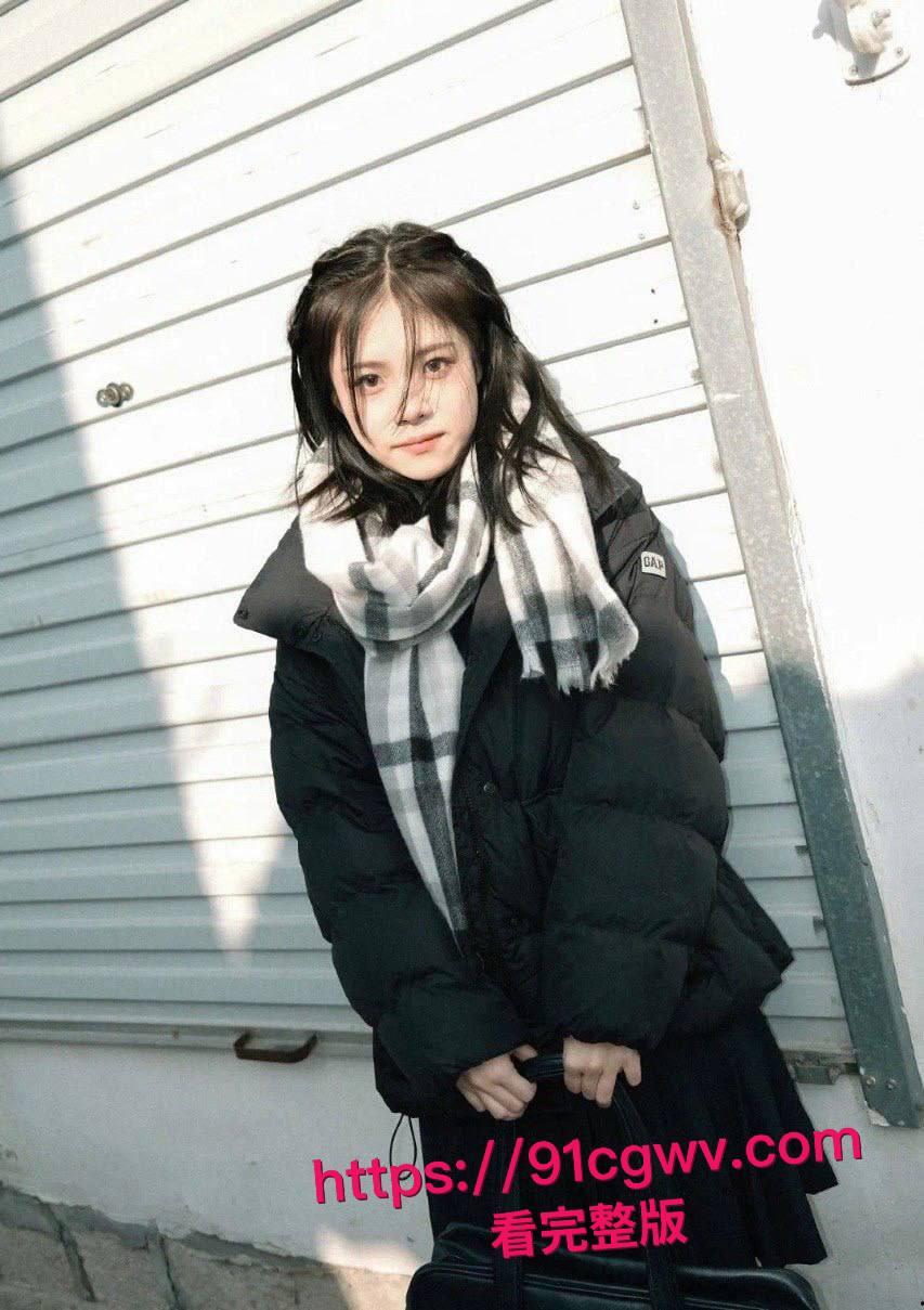 长青大学软萌校花唐梦瑶私密调教片流出！图书馆乖乖女跪舔黄毛大鸡巴后入猛干骚逼射满翘屁股精华-13