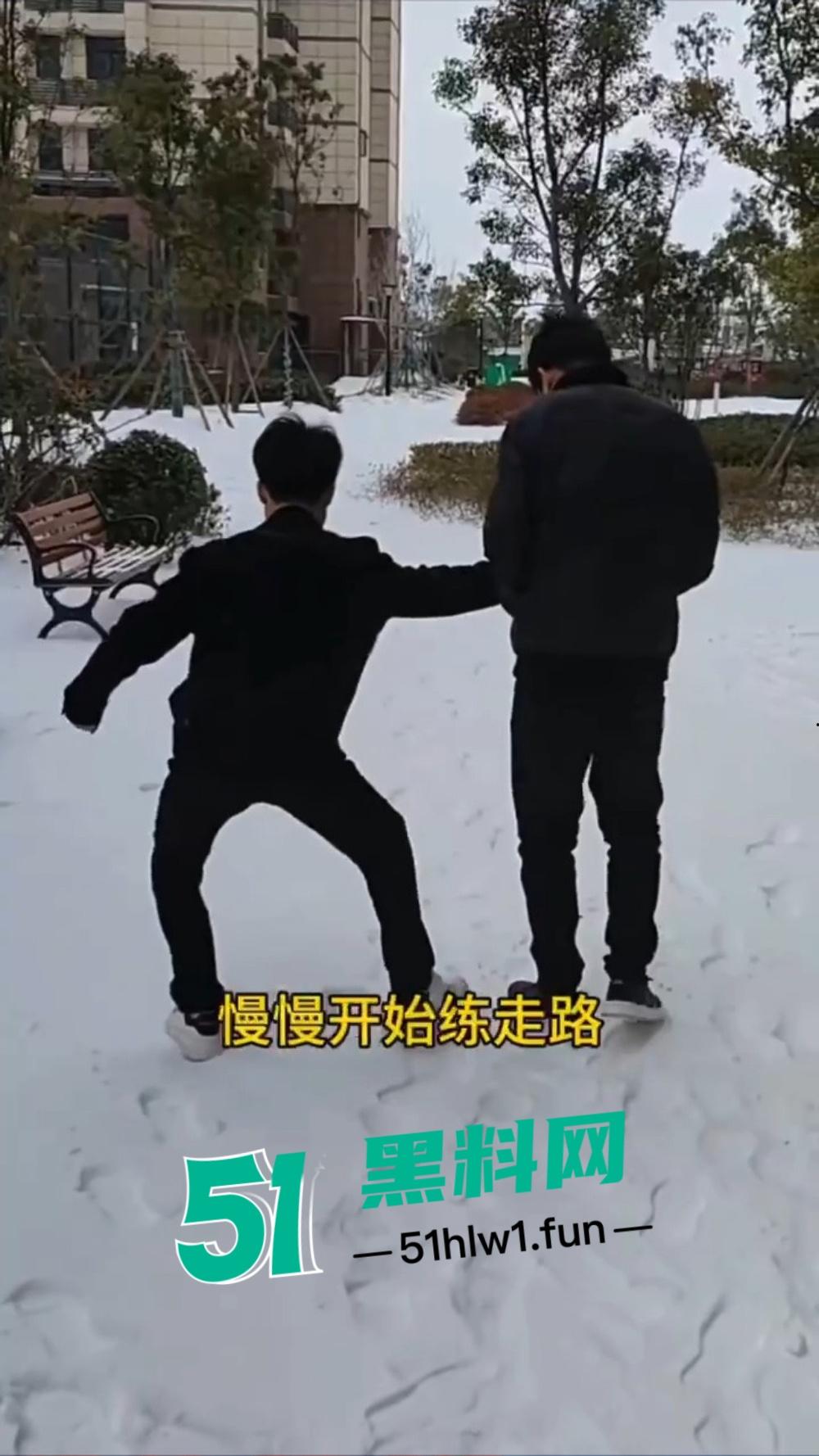 车祸阉割没压倒他，男骑士转型冷门赛道，成网红界另类独苗，这赛道不服不行！-6