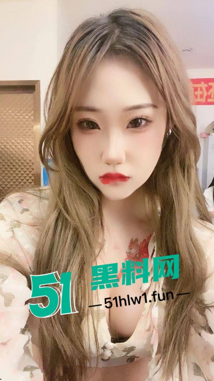 九州职业技术学院〖陈多米〗与男友做爱口交视频泄密流出 边口边被工具暴力插穴 骚货母狗爽到飞起-4