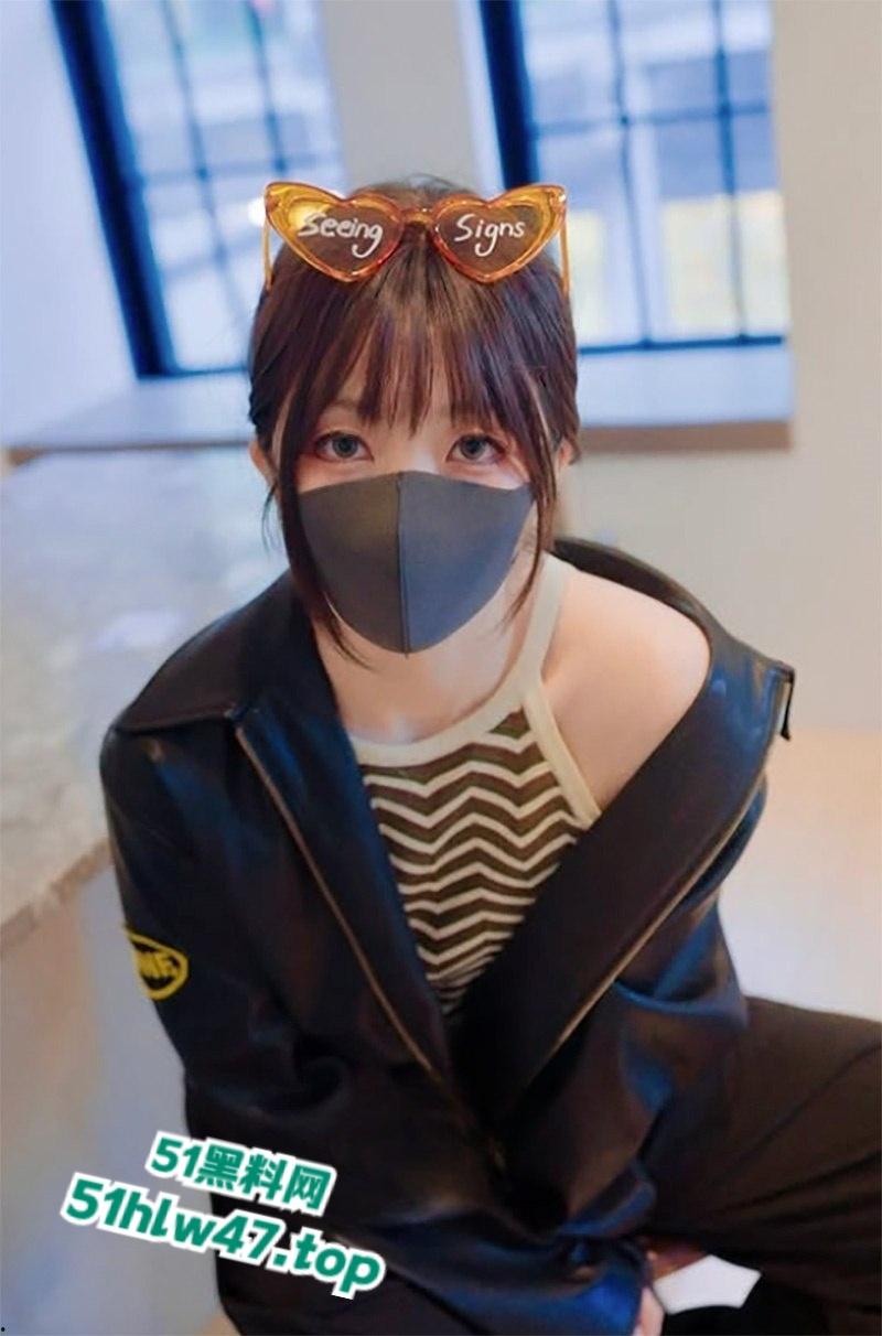 顶级颜值女神【HongKongDoll玩偶姐姐】罕见露脸惊艳全网，绝美颜值配上完美酮体真是人间尤物啊！-1