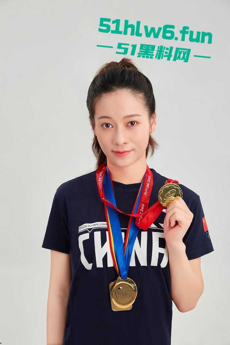 一波未平 一波又起【吴柳芳】恋爱期间出轨事件再度登上热搜，恋爱期间出轨不雅视频惊爆眼球！-4