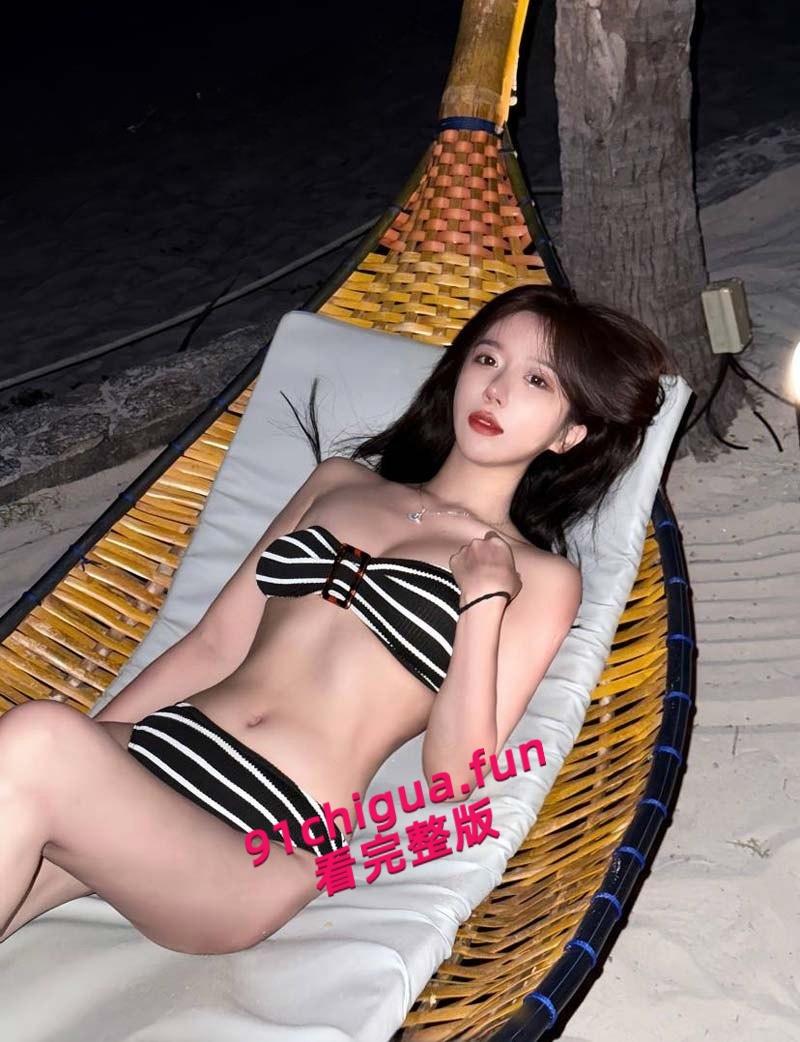 全网热搜，抖音千万网红【呆妹儿小霸王】首秀日塌房，前男友独家投稿爆料开房洗澡，三点全漏露脸实锤太TM炸裂了！-16